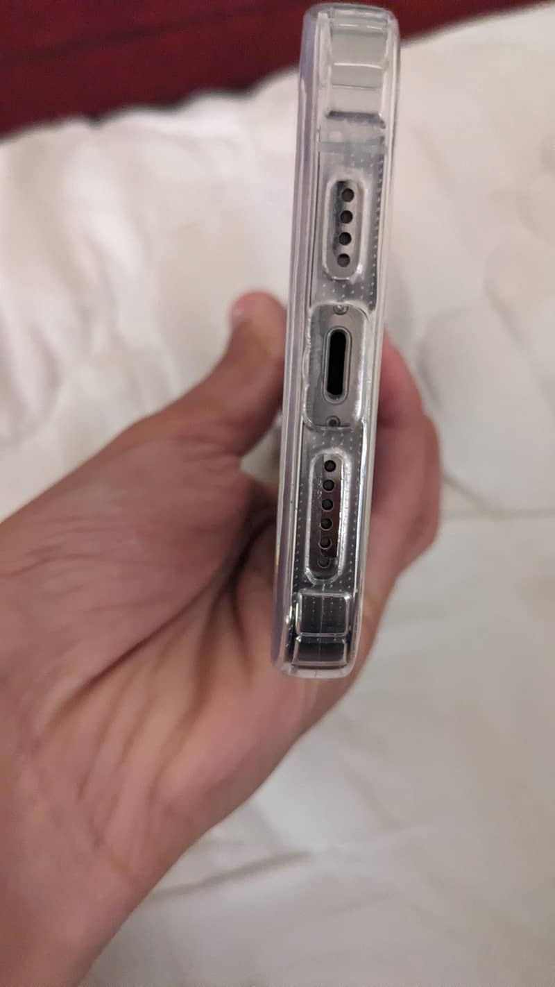 Apple iPhone 13 Pro Max 1