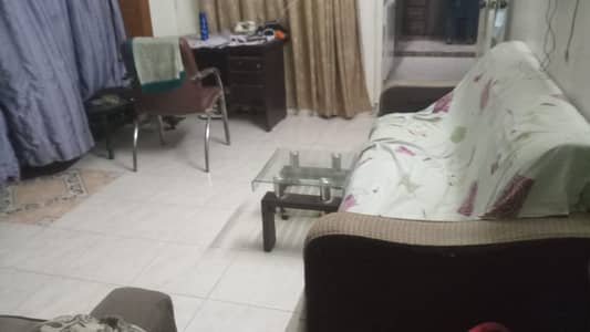 Flat For Sale in Bhayani Heights 2 Bedroom Drawing Dinning 1st Floor Boundary Wall Project 24/7 Light and Water Roshan Associates