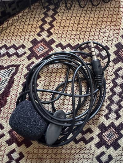 Boya wire microphone