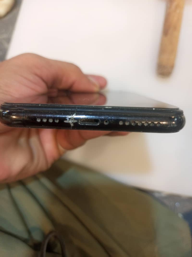 Apple iPhone XS Max 2