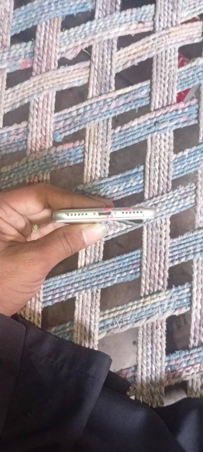 Apple iPhone 8 4