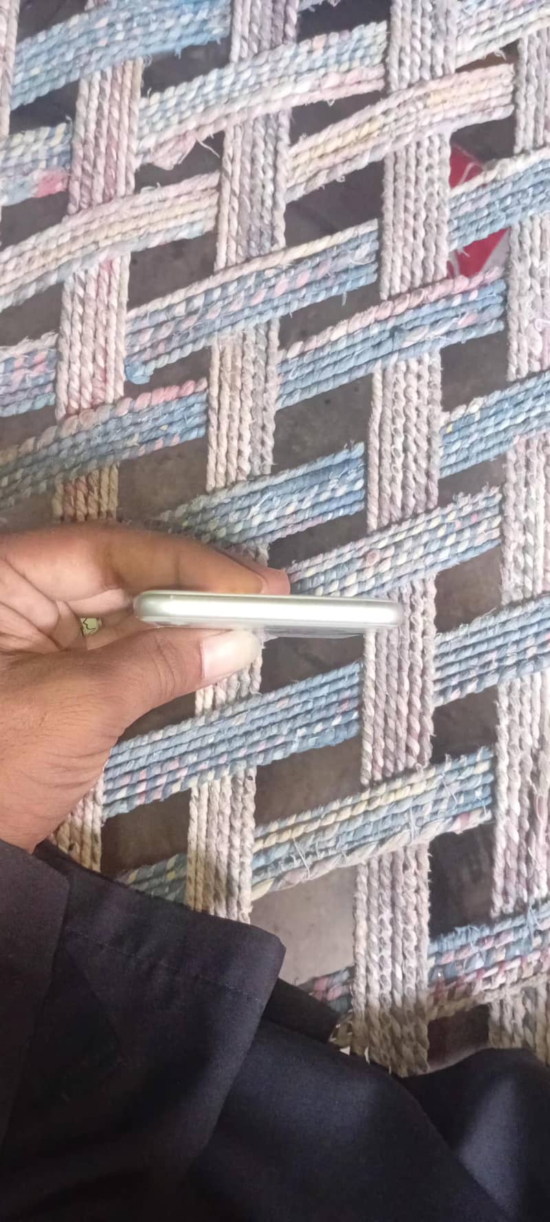 Apple iPhone 8 5