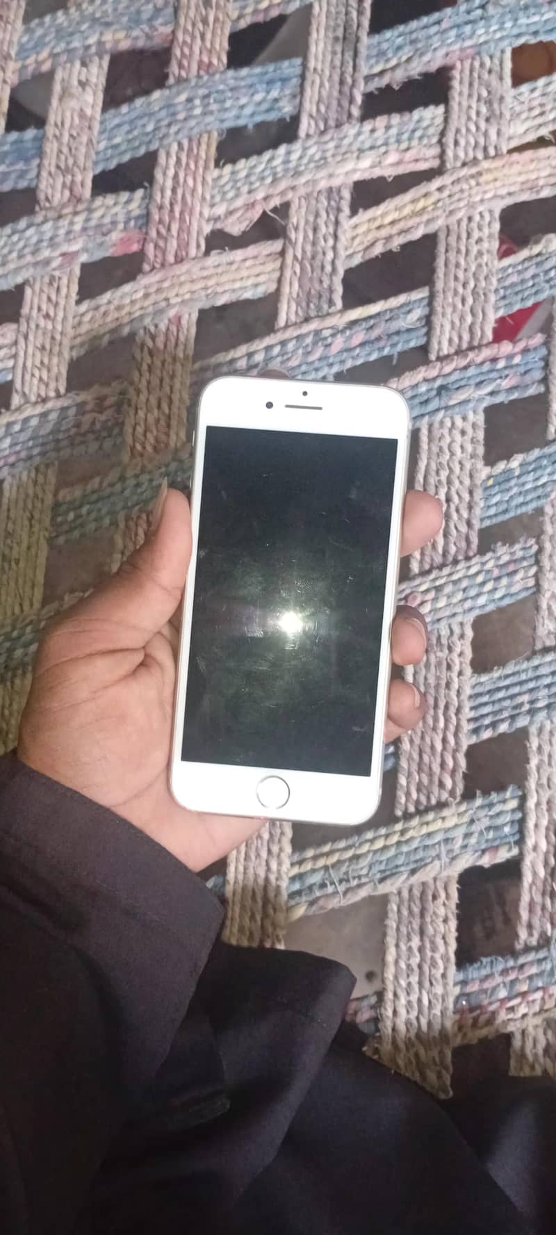 Apple iPhone 8 6