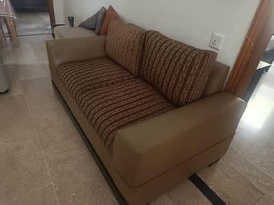 2 seater sofa/ 3 seater sofa