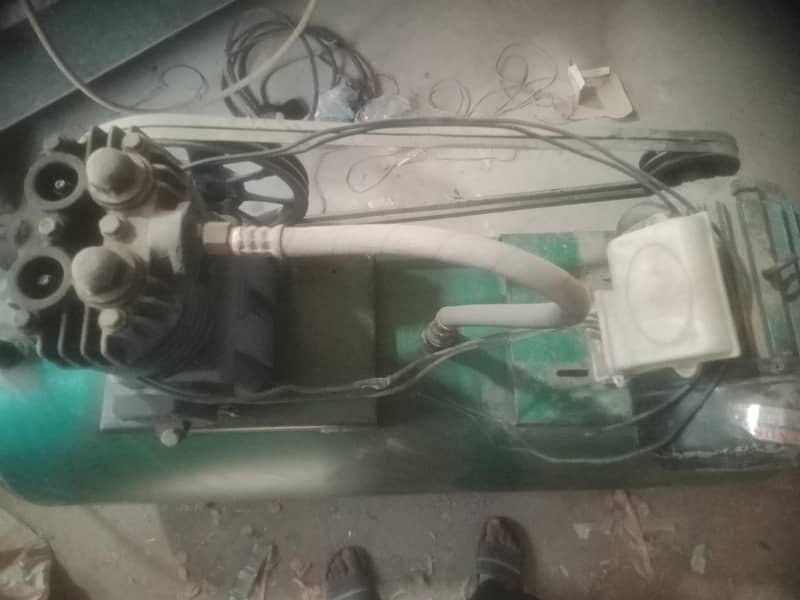 Air Compressor 12