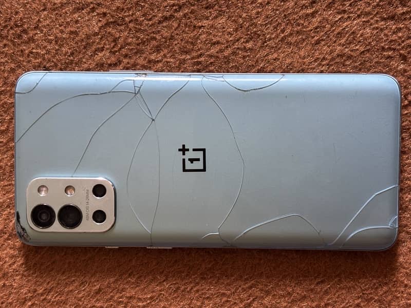 One Plus 9R 5