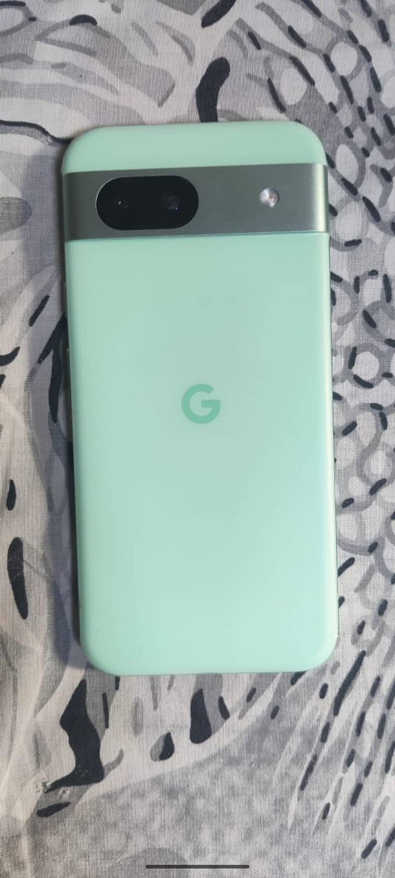 Google Pixel 8a 4