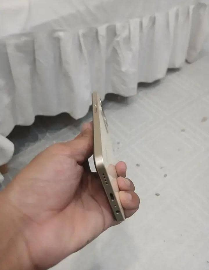 Realme C61 5