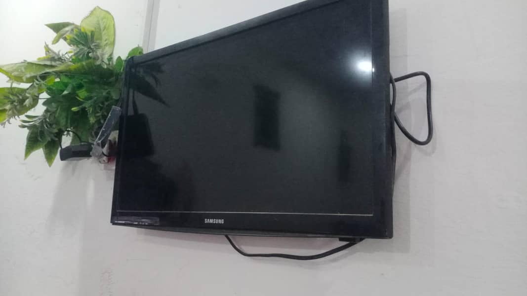 sumsung lcd or Android box 0