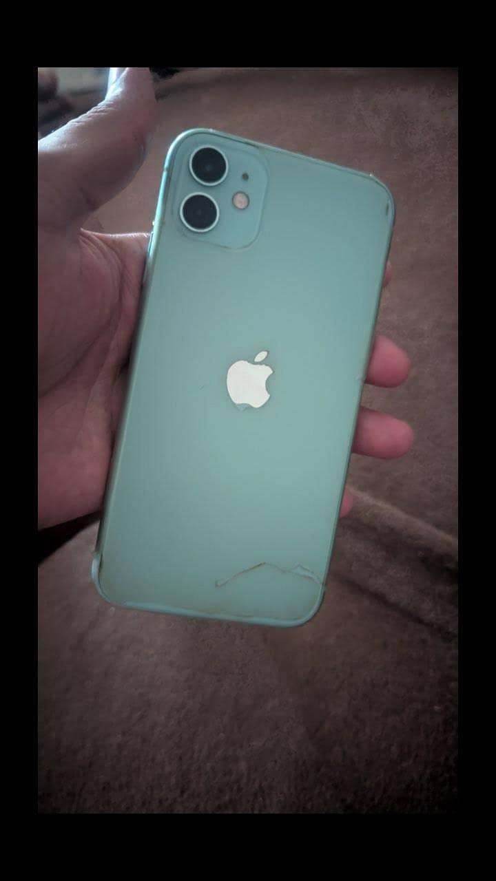 Apple iPhone 11 9