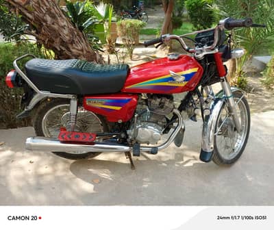 Honda 125. model 2003. all ok. complete documents. contact. 03070294088