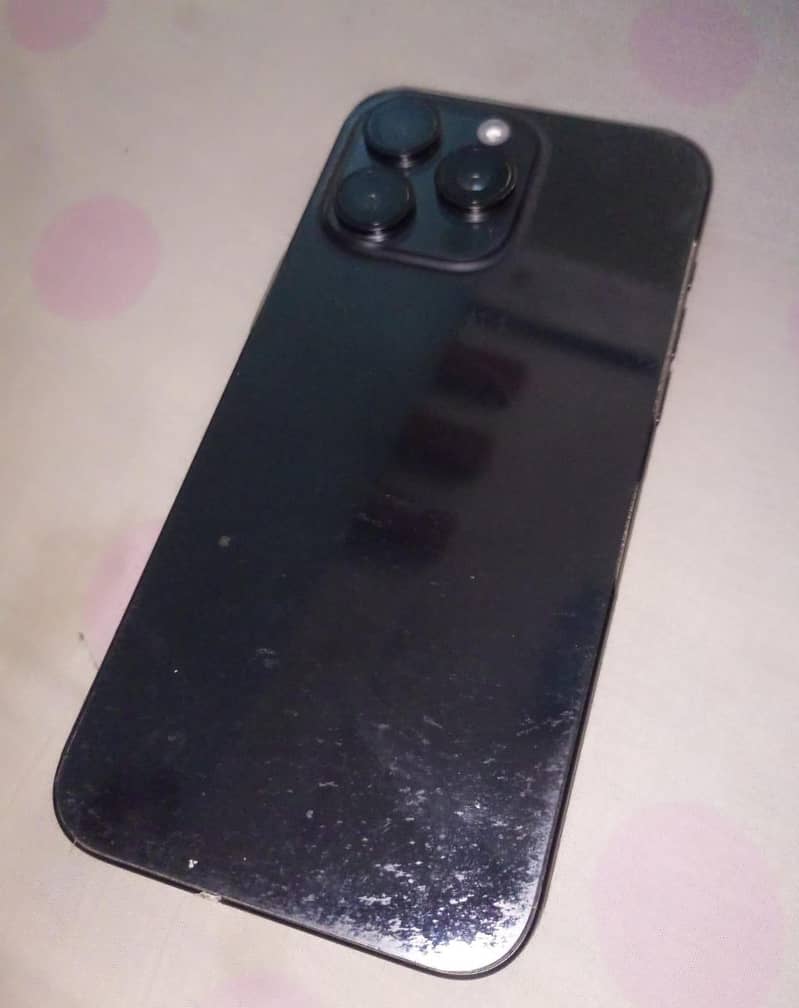 Apple iPhone 15 Pro Max 2