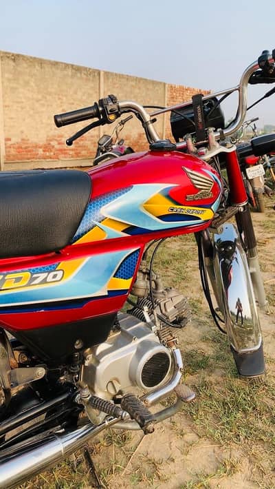 Honda  CD70