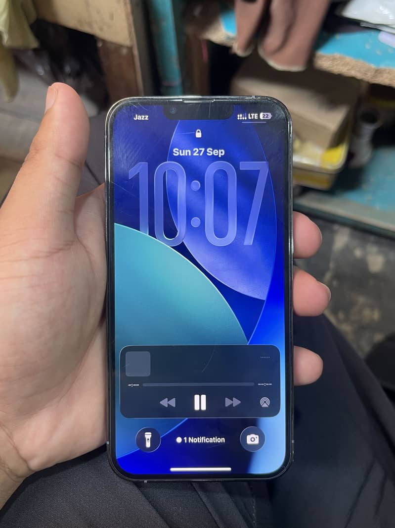 Apple iPhone 13 Pro 4