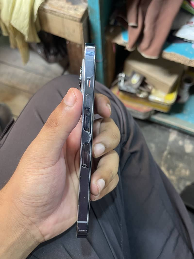 Apple iPhone 13 Pro 5
