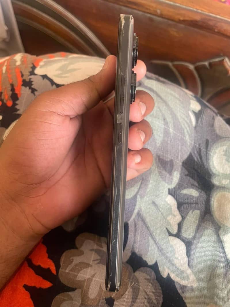 Xiaomi Redmi Note 13 Pro Plus 2
