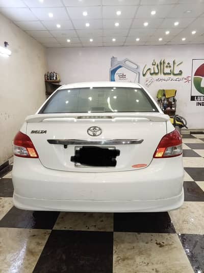 Toyota Belta 2006