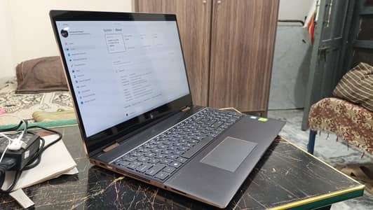 HP spectre x360 convertible i7 th 8Gen