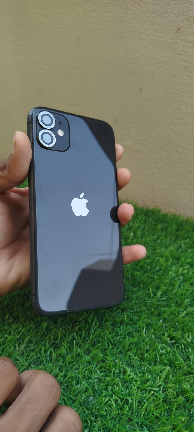 Apple iPhone 11 4