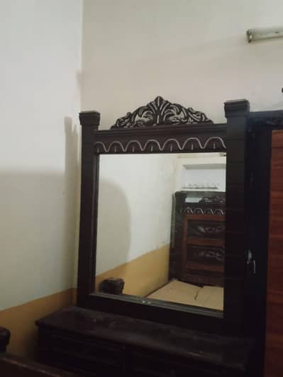used  Double bed and dressing Table for sell