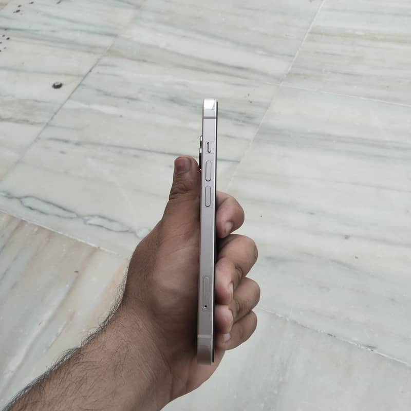 iPhone 13 fu 4