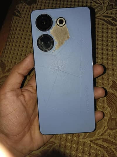 Tecno CAMON 20 with box