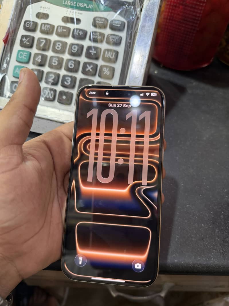 Apple iPhone 16 Pro Max 5