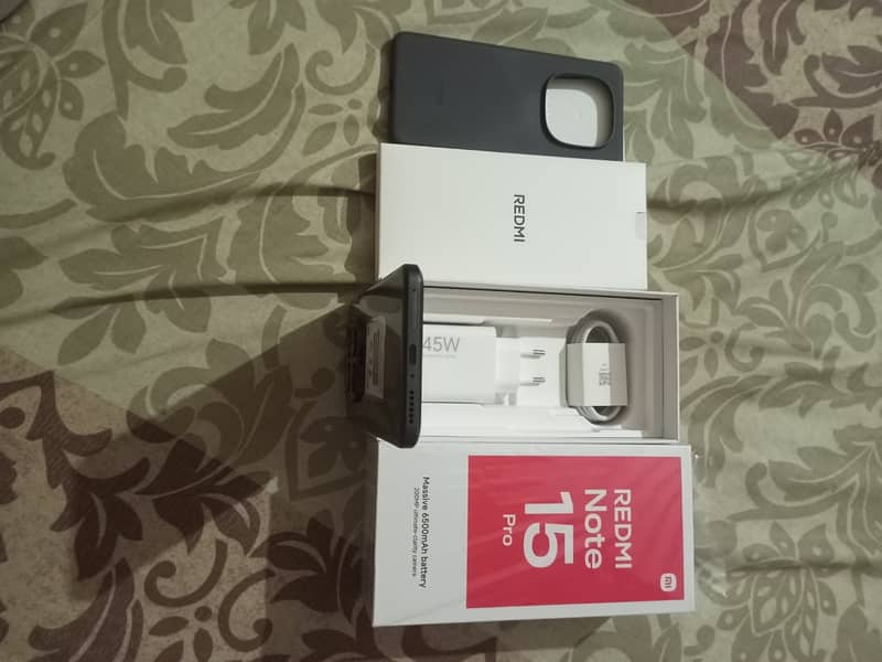 Xiaomi Redmi Note 15 Pro 3