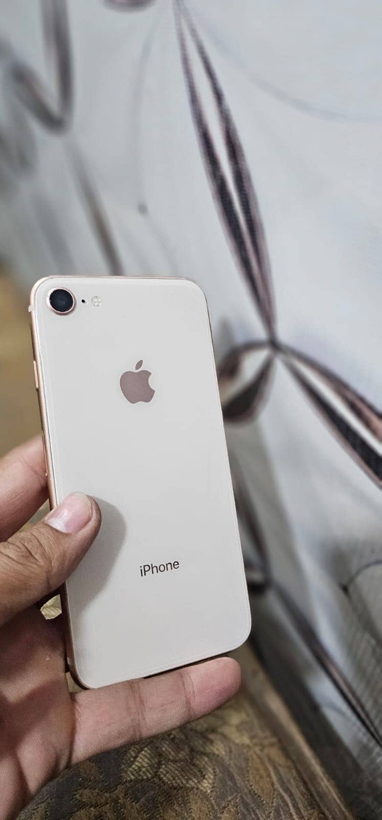 Apple iPhone 8 1