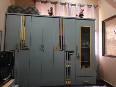 Wardrobe Nee