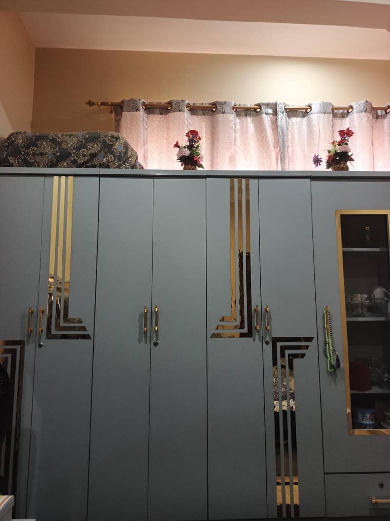 Wardrobe Nee 1