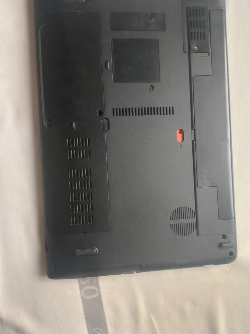 Intel core i3 Processor 8GB RAM/128 HDD 8