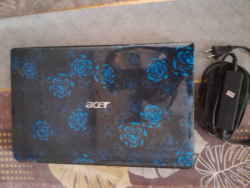 Intel core i3 Processor 8GB RAM/128 HDD 10