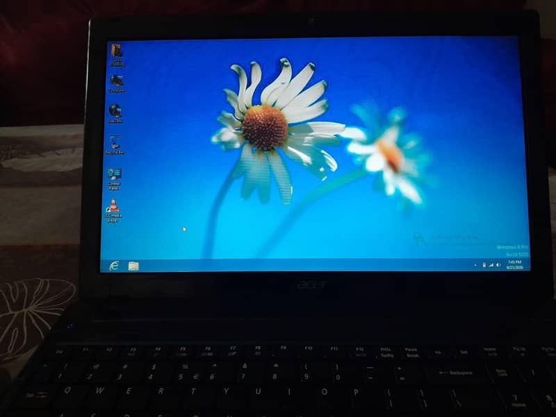 Intel core i3 Processor 8GB RAM/128 HDD 11