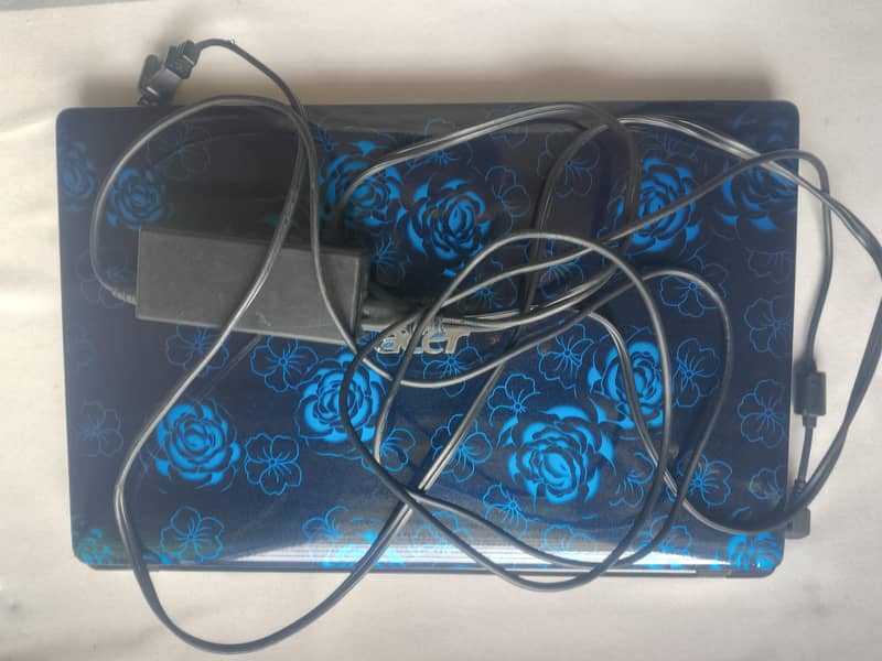 Intel core i3 Processor 8GB RAM/128 HDD 14