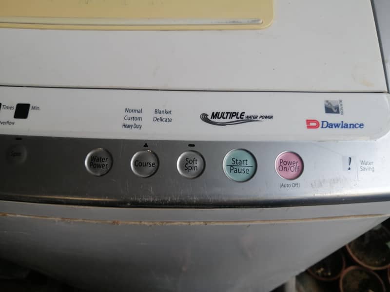 Dawlance automatic washing machine . 3