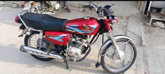 Honda125 Model 2022 Hyderabad number ha urgent sell no 03213010473  ha