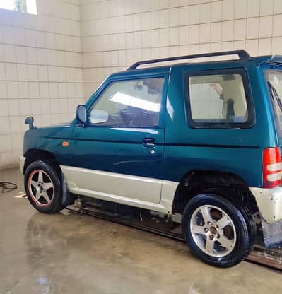 Mitsubishi Pajero Mini 2006