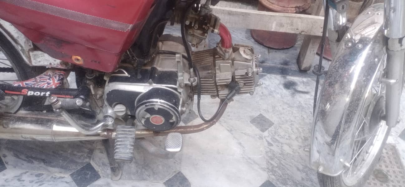 Unique  78cc 2016 model 5