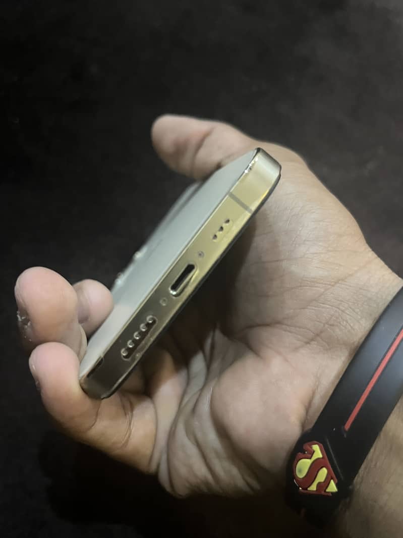Apple iPhone 12 Pro 5