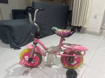 Kids cycle pink color