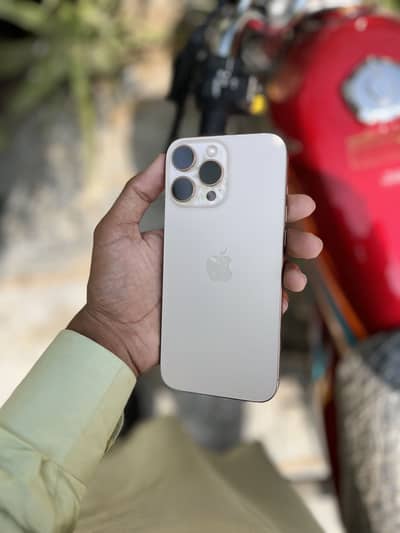 Apple iPhone 16 Pro Max JV 256 gb