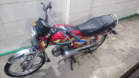 Honda Cd-70 for sale 2021model 2nd owner 94000.