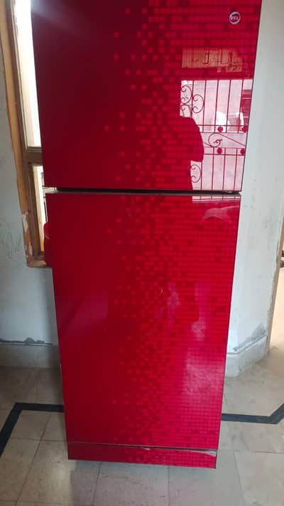 PEL refrigerator in good condition