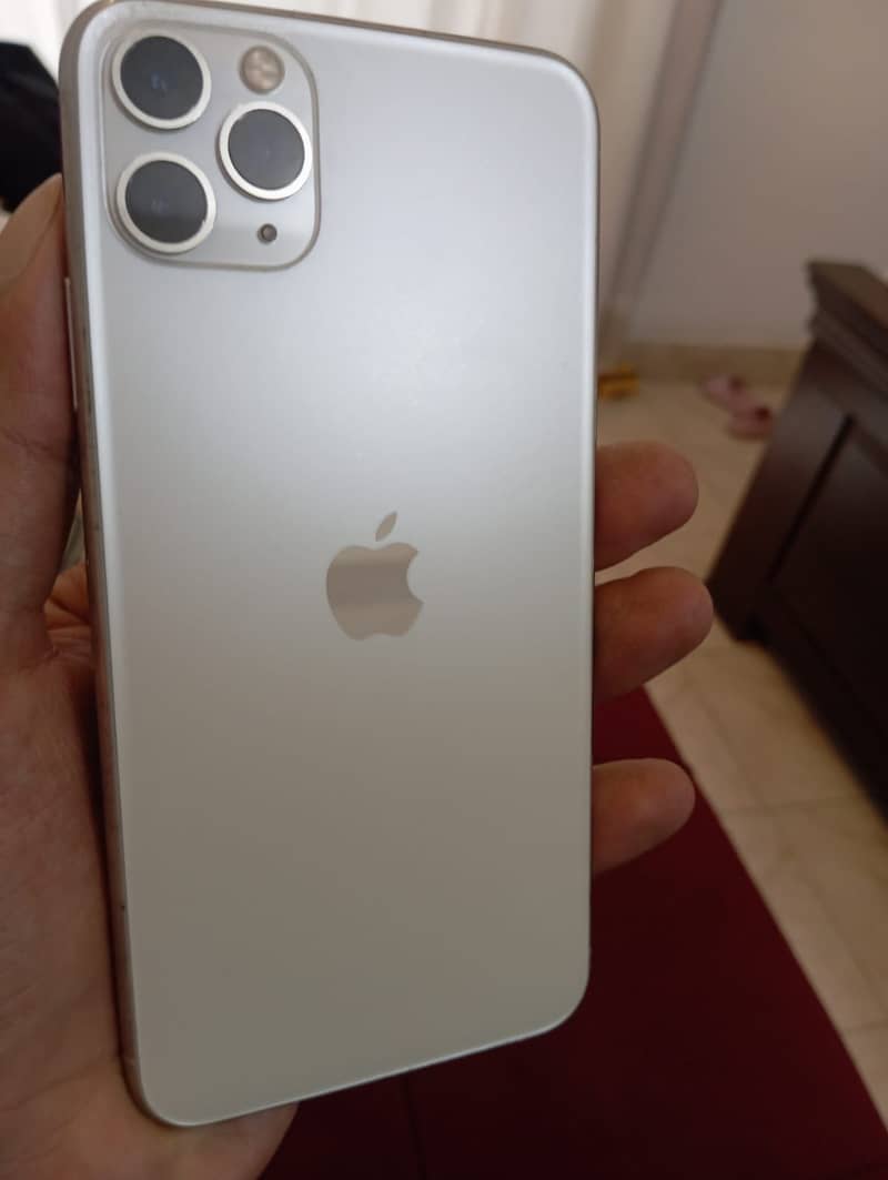 iPhone 11 Pro Max 10/10 1