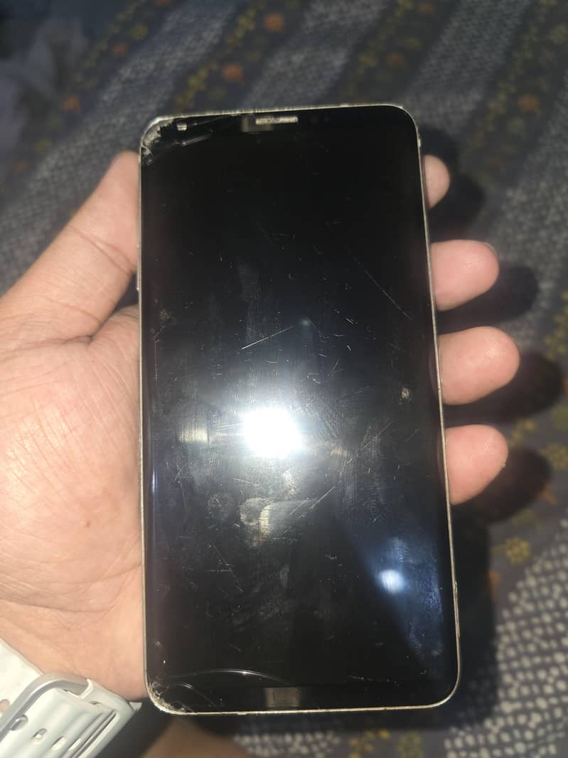 LG V30 1