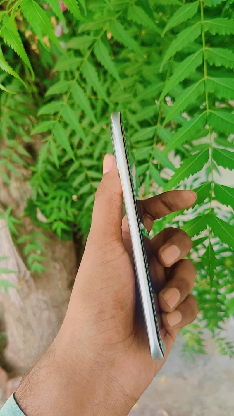 Infinix note edge 2