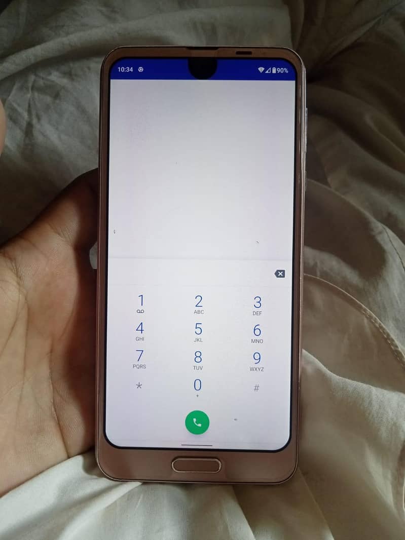 Sharp Aquos R2 6