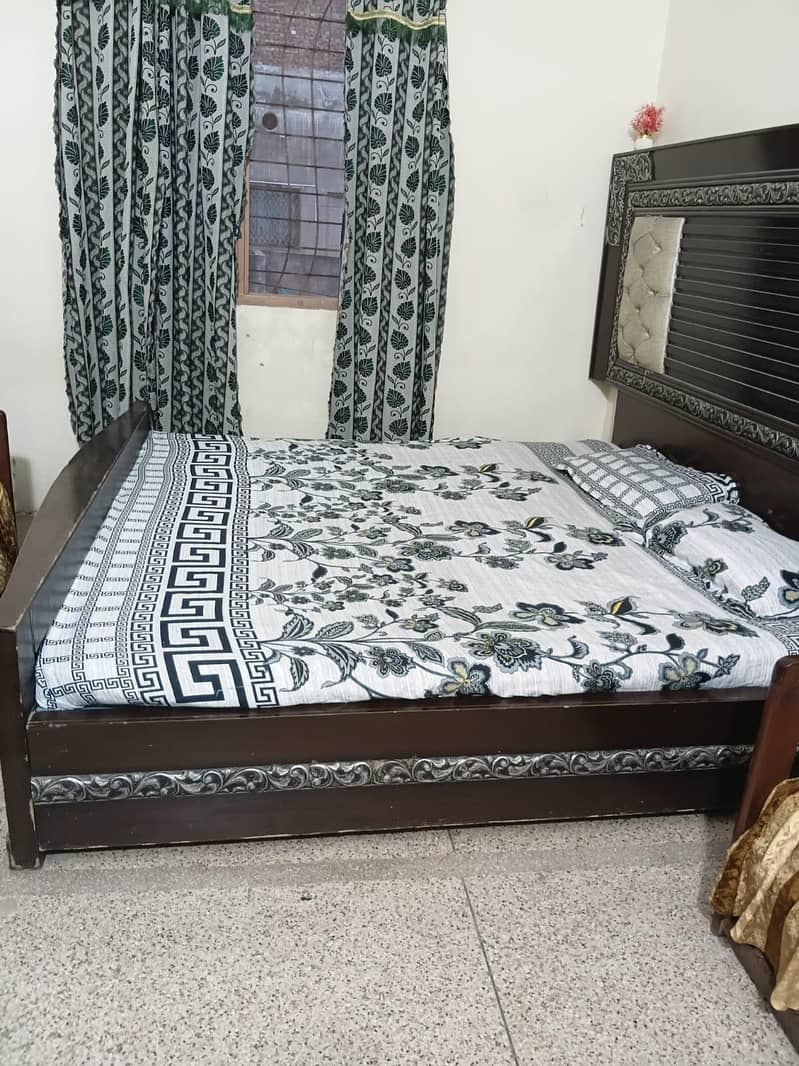Double Bed 0