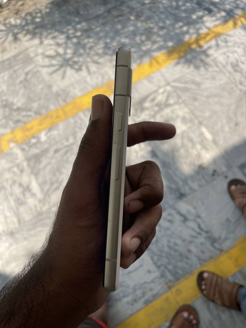 Google Pixel 7a 3
